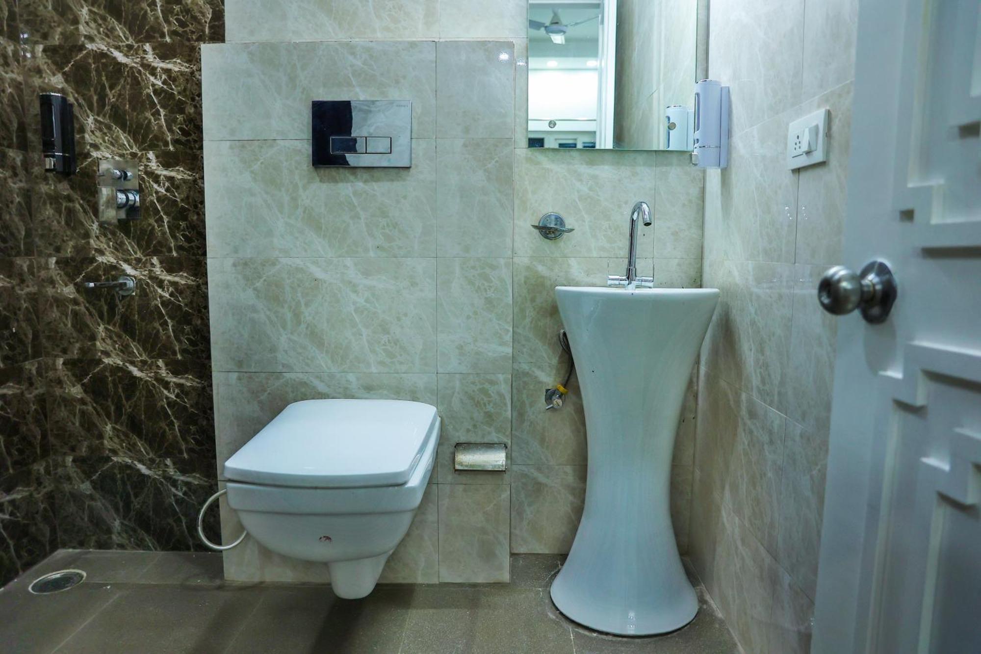 Agrah Stay - Kasa Lusso Stay ฟารีดาบัด ภายนอก รูปภาพ