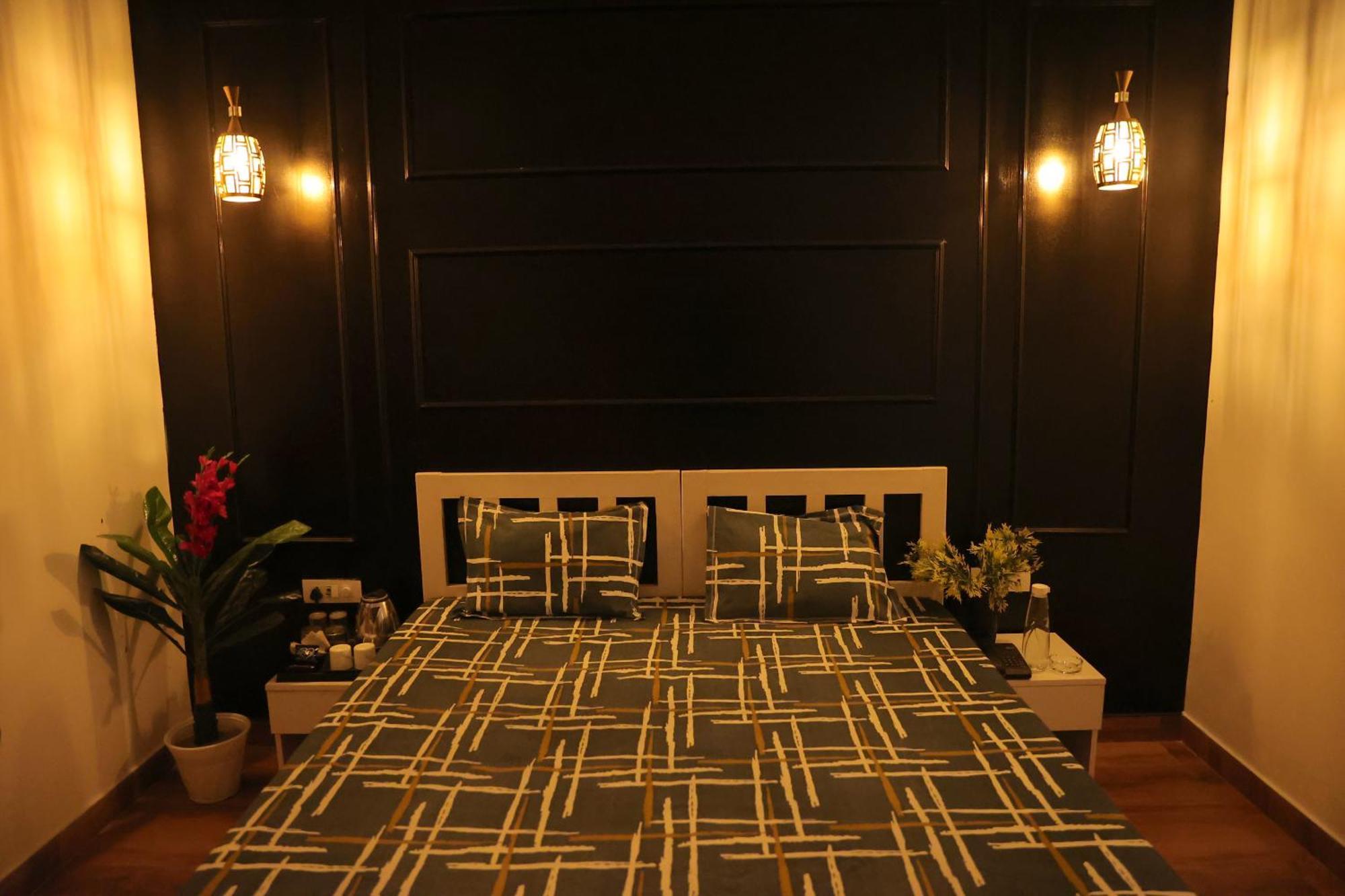 Agrah Stay - Kasa Lusso Stay ฟารีดาบัด ภายนอก รูปภาพ
