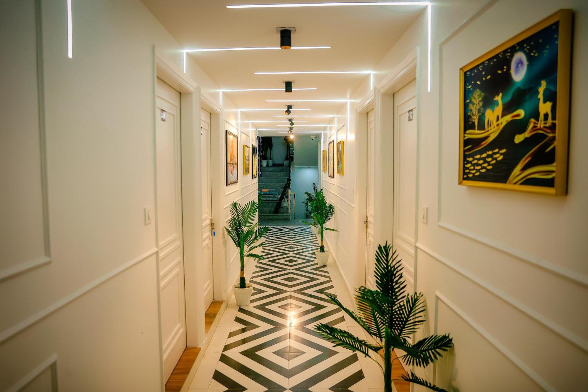 Agrah Stay - Kasa Lusso Stay ฟารีดาบัด ภายนอก รูปภาพ