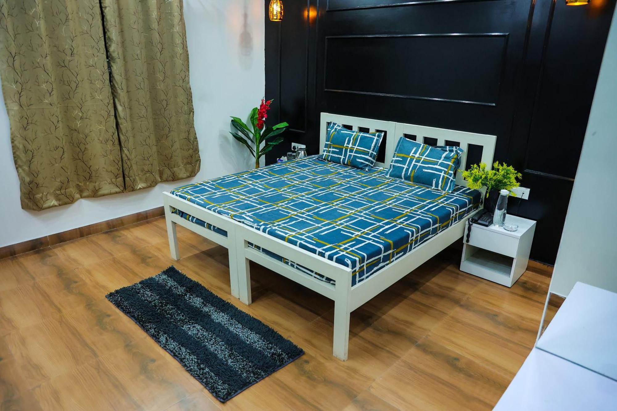 Agrah Stay - Kasa Lusso Stay ฟารีดาบัด ภายนอก รูปภาพ
