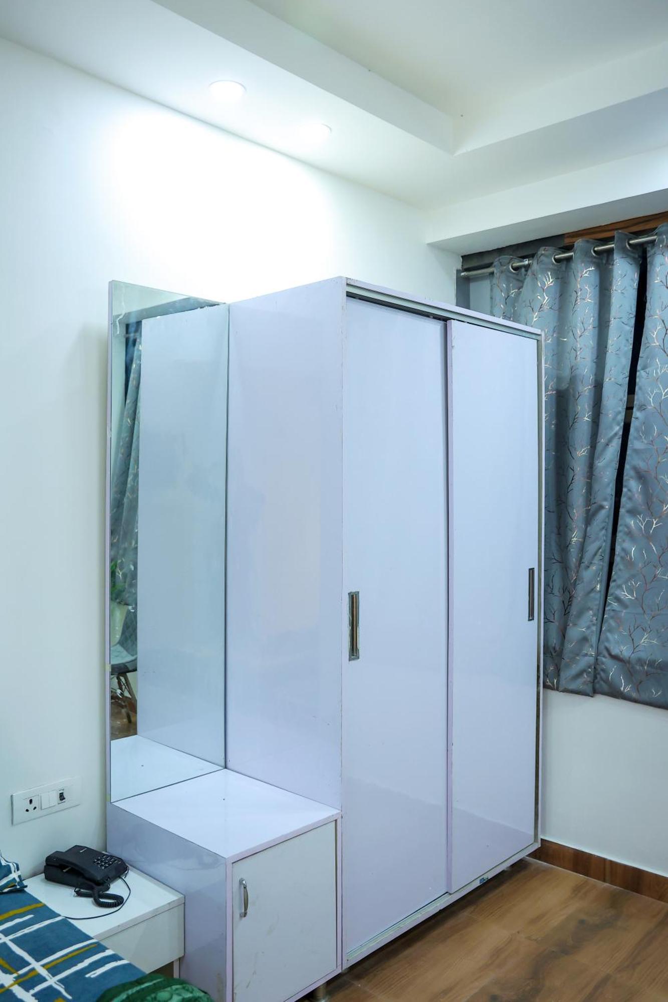 Agrah Stay - Kasa Lusso Stay ฟารีดาบัด ภายนอก รูปภาพ