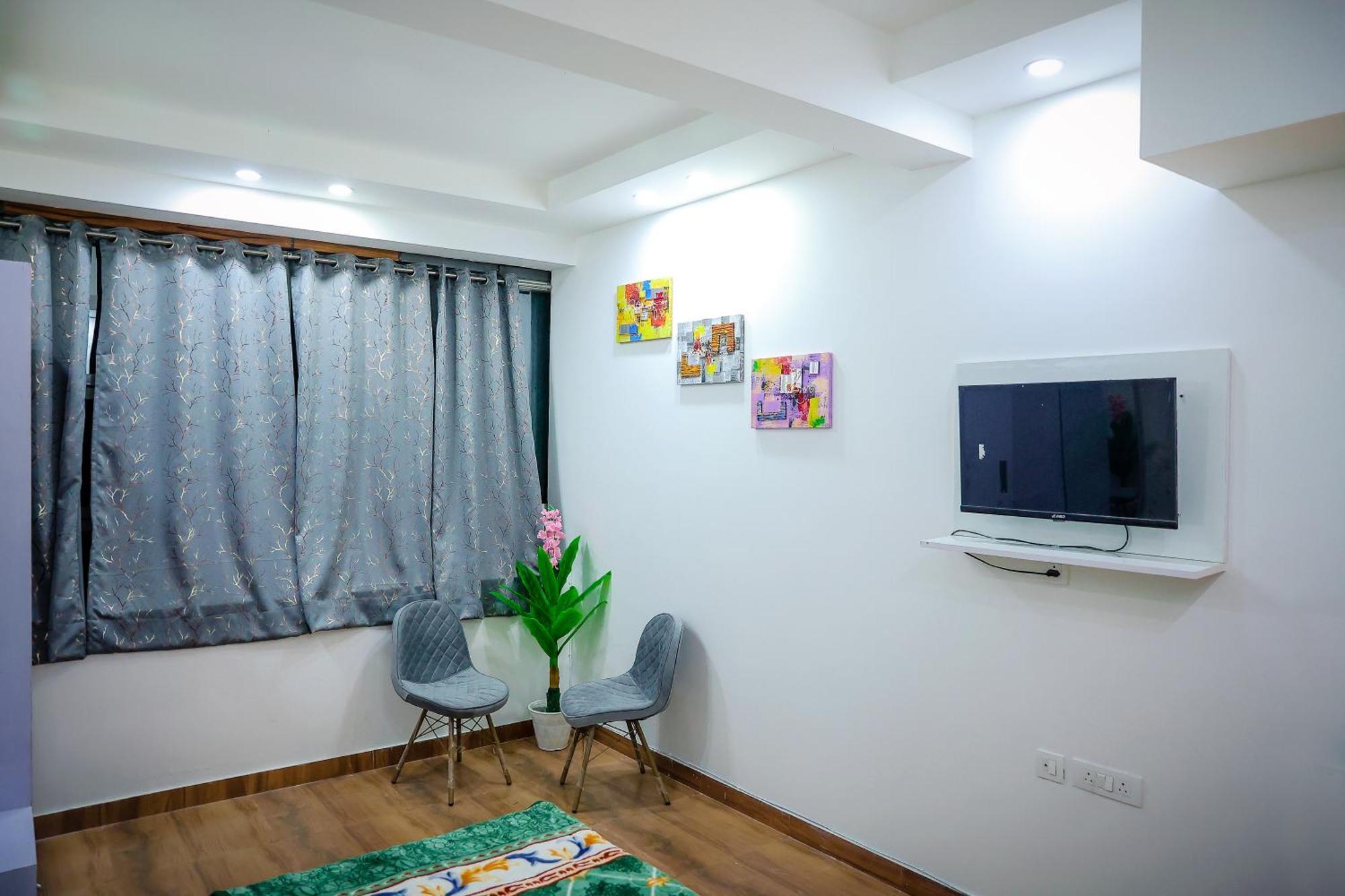 Agrah Stay - Kasa Lusso Stay ฟารีดาบัด ภายนอก รูปภาพ