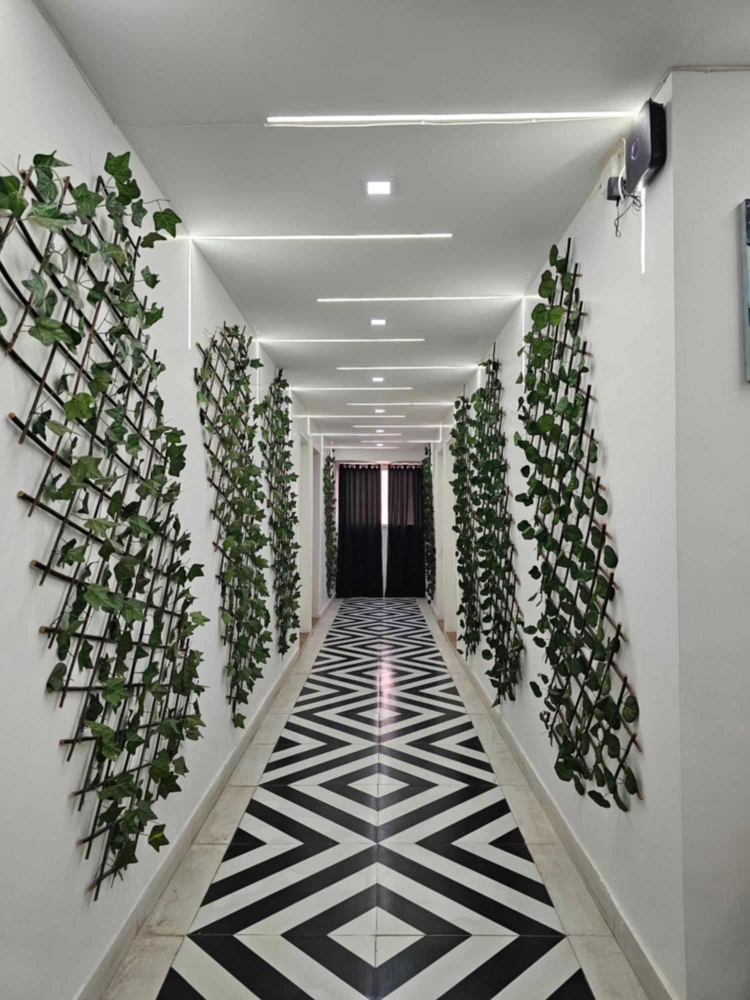 Agrah Stay - Kasa Lusso Stay ฟารีดาบัด ภายนอก รูปภาพ
